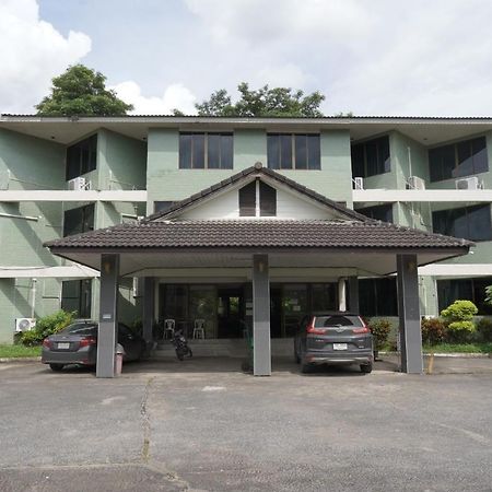 Sport Inn Chiang Rai Exterior photo