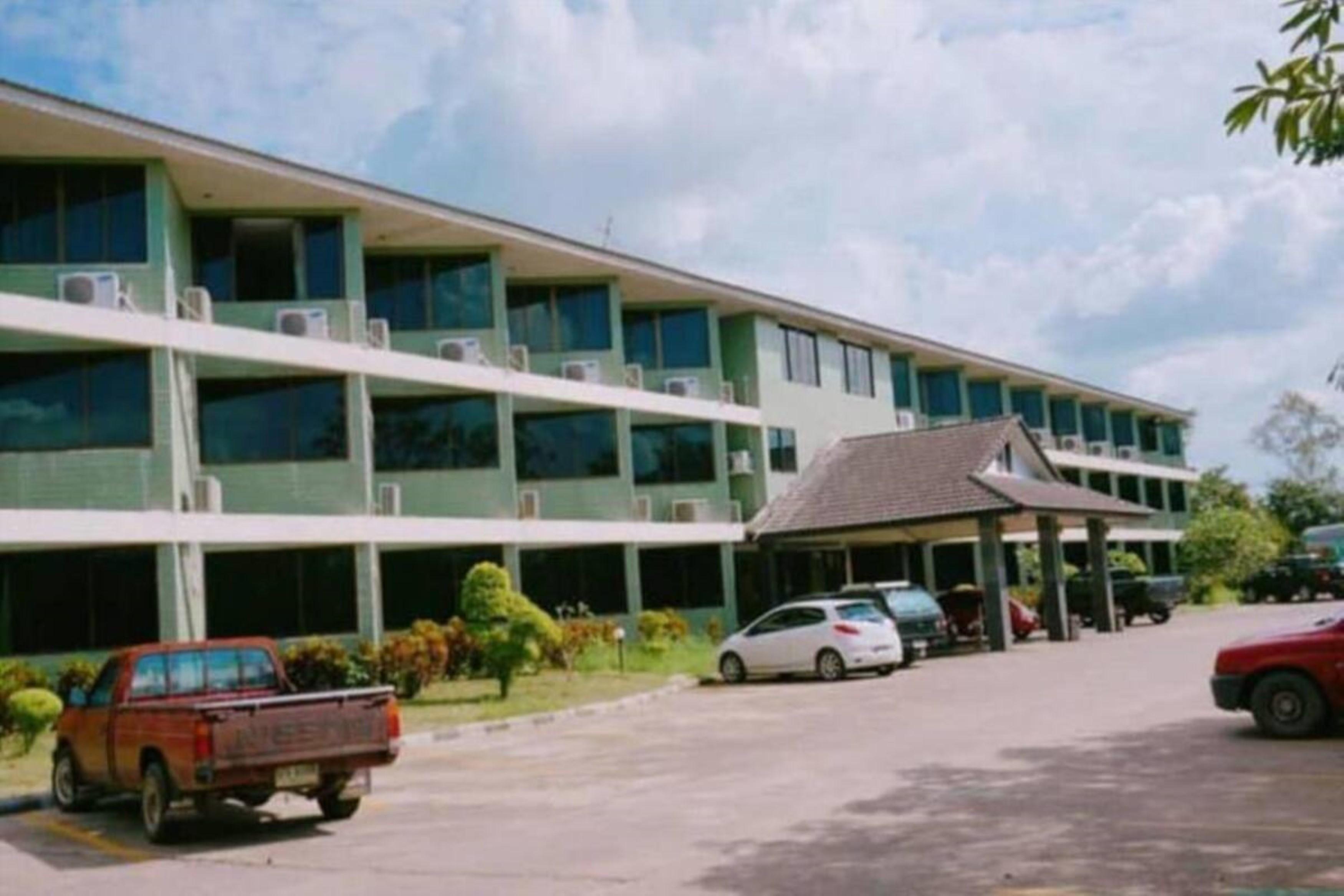 Sport Inn Chiang Rai Exterior photo